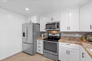900 N Williams St, Newberg, OR 97132 - Photo 16