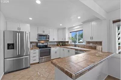 900 N Williams St, Newberg, OR 97132 - Photo 14