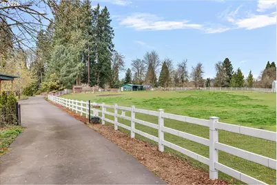 17525 S Holly Ln, Oregon City, OR 97045 - Photo 44