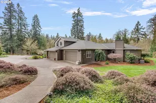 17525 S Holly Ln, Oregon City, OR 97045 - Photo 2