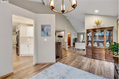 17525 S Holly Ln, Oregon City, OR 97045 - Photo 6