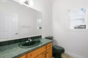 4374 Log Dr, Salem, OR 97305 - Photo 14