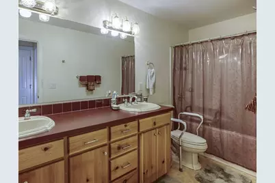 4374 Log Dr, Salem, OR 97305 - Photo 38