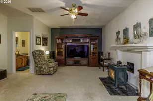 4374 Log Dr, Salem, OR 97305 - Photo 28