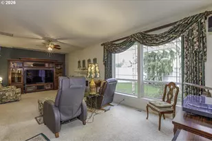 4374 Log Dr, Salem, OR 97305 - Photo 30