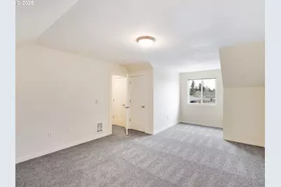 10829 E Burnside St, Portland, OR 97216 - Photo 18