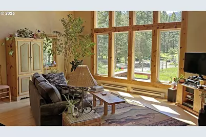 63677 Woodland Ln, Joseph, OR 97846 - Photo 10