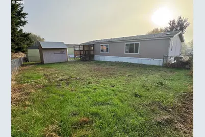 243 Owyhee Ln, Roseburg, OR 97471 - Photo 22