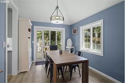 8020 SW Gearhart Dr, Beaverton, OR 97007 - Photo 8
