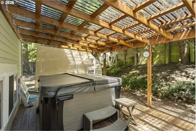 8020 SW Gearhart Dr, Beaverton, OR 97007 - Photo 38