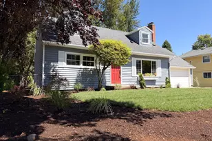 3149 SE Silver Springs Rd, Milwaukie, OR 97222 - Photo 2
