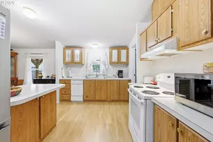 4074 NE Vernon St, Salem, OR 97305 - Photo 16