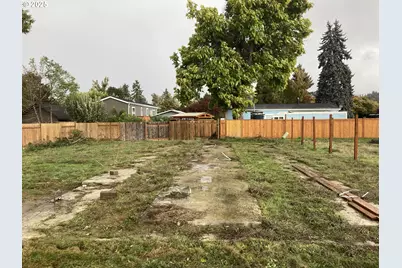 65 Kremont Ave, Springfield, OR 97477 - Photo 2