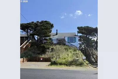 602 N Pacific St, Rockaway Beach, OR 97136 - Photo 1