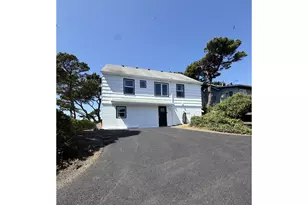 602 N Pacific St, Rockaway Beach, OR 97136 - Photo 22
