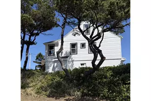602 N Pacific St, Rockaway Beach, OR 97136 - Photo 2