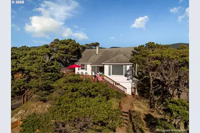 602 N Pacific St, Rockaway Beach, OR 97136 - Photo 2