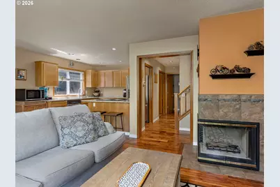 18419 SW Kelly View Loop, Beaverton, OR 97007 - Photo 8