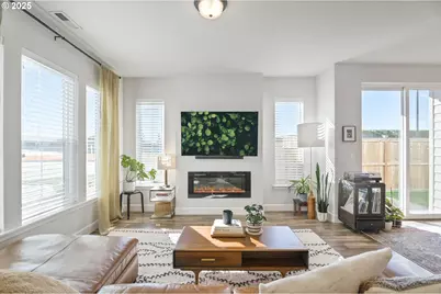 4287 SE 69th Ave, Hillsboro, OR 97123 - Photo 2