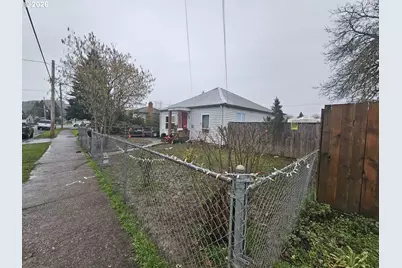 216 NE Yamhill St, Sheridan, OR 97378 - Photo 2