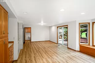 5561 Springwood Ave, Salem, OR 97306 - Photo 16