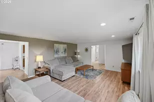740 H St, Coos Bay, OR 97420 - Photo 6