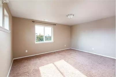 1164 Veronica Ln, Eugene, OR 97404 - Photo 32