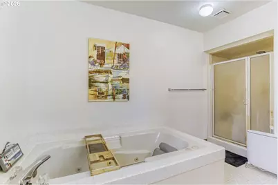 1110 NW Springwood Ln, McMinnville, OR 97128 - Photo 16