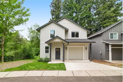 939 SE Roberts Ave, Gresham, OR 97080 - Photo 1