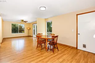 808 SE 156th Pl, Portland, OR 97233 - Photo 8