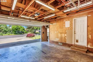 808 SE 156th Pl, Portland, OR 97233 - Photo 22