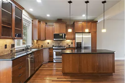 9402 SE Causey Ave, Happy Valley, OR 97086 - Photo 8