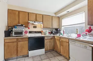 5608 NE 38th St, Vancouver, WA 98661 - Photo 10