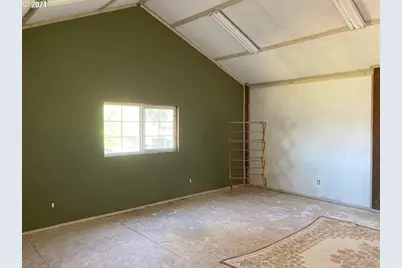 501 S Park St, Carlton, OR 97111 - Photo 16