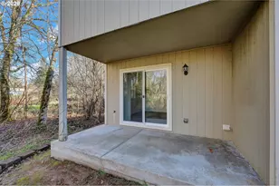 88081 9th St, Veneta, OR 97487 - Photo 32