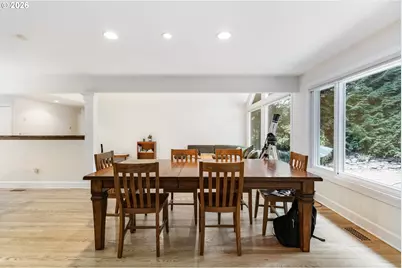 4500 W Burnside Rd, Portland, OR 97210 - Photo 24