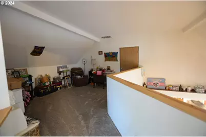 60645 NW Cochran Rd, Timber, OR 97144 - Photo 26
