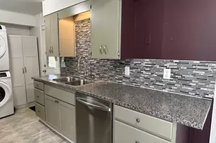123 W 2nd St, Lowell, OR 97452 - Photo 10
