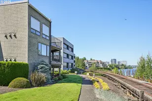 5620 S Riverside Ln, Portland, OR 97239 - Photo 34