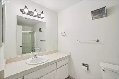 5620 S Riverside Ln, Portland, OR 97239 - Photo 22