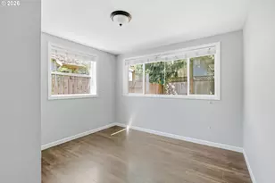2415 SE 84th Ave, Portland, OR 97216 - Photo 12