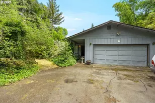 3387 Wild River Dr, Roseburg, OR 97470 - Photo 6