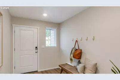 6144 SE 16th St, Gresham, OR 97080 - Photo 2