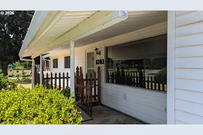 3203 17th Ave, Forest Grove, OR 97116 - Photo 4