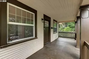 1827 SE Oak St, Portland, OR 97214 - Photo 4