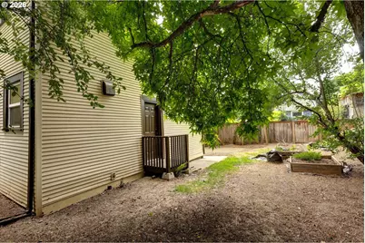 1827 SE Oak St, Portland, OR 97214 - Photo 40