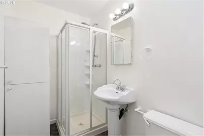 5817 SE Francis St, Portland, OR 97206 - Photo 16