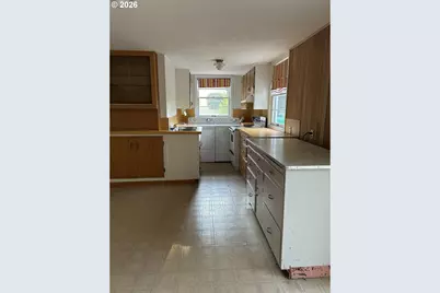 3353 SW Dolph Ct, Portland, OR 97219 - Photo 16