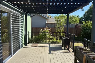 556 N View Dr, Winchester, OR 97495 - Photo 38