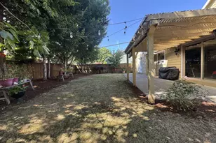 2640 NE Cole Ave, McMinnville, OR 97128 - Photo 6